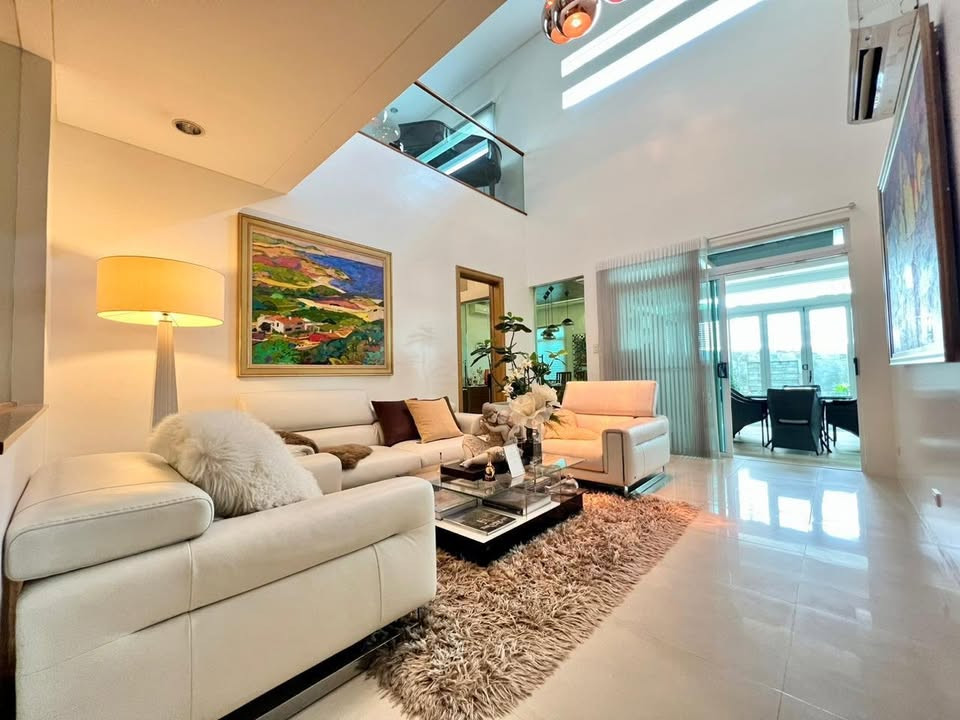 4BR House and Lot For Sale in AFPOVAI Subdivision Taguig photo 1