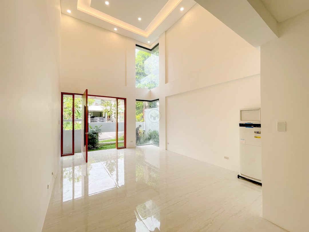 Stately Sparkling House and Lot for Sale in Filinvest 1, Quezon City photo 3