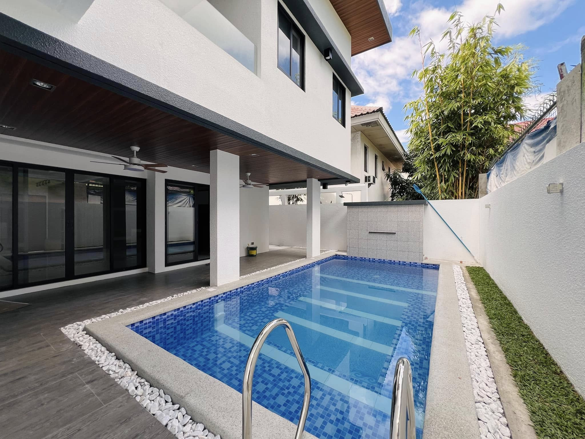 A Charming Two-Storey House for Sale in Casa Milan photo 4