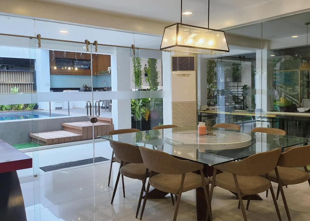 A 3 Storey Family Home for Sale in Merville, Parañaque photo 2