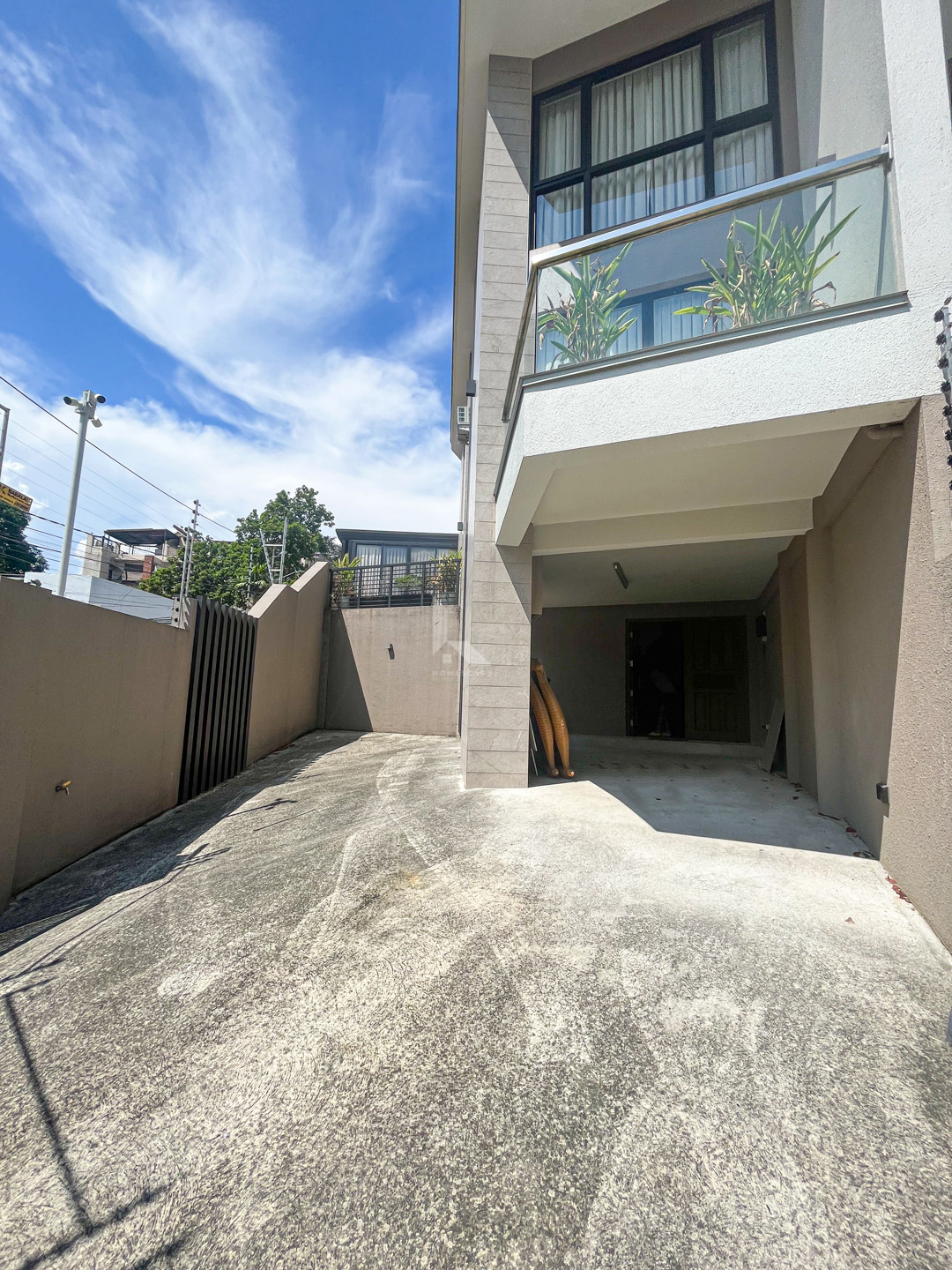 Notable Fully Furnished House and Lot For Sale photo 2