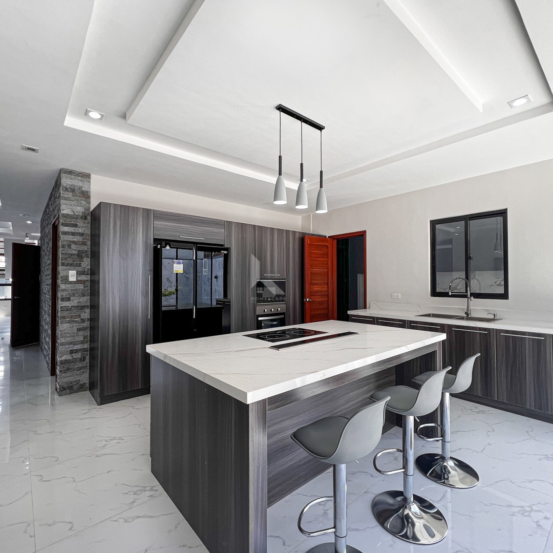 Bespoke Modern Tropical House and Lot for Sale in Filinvest 2 photo 5