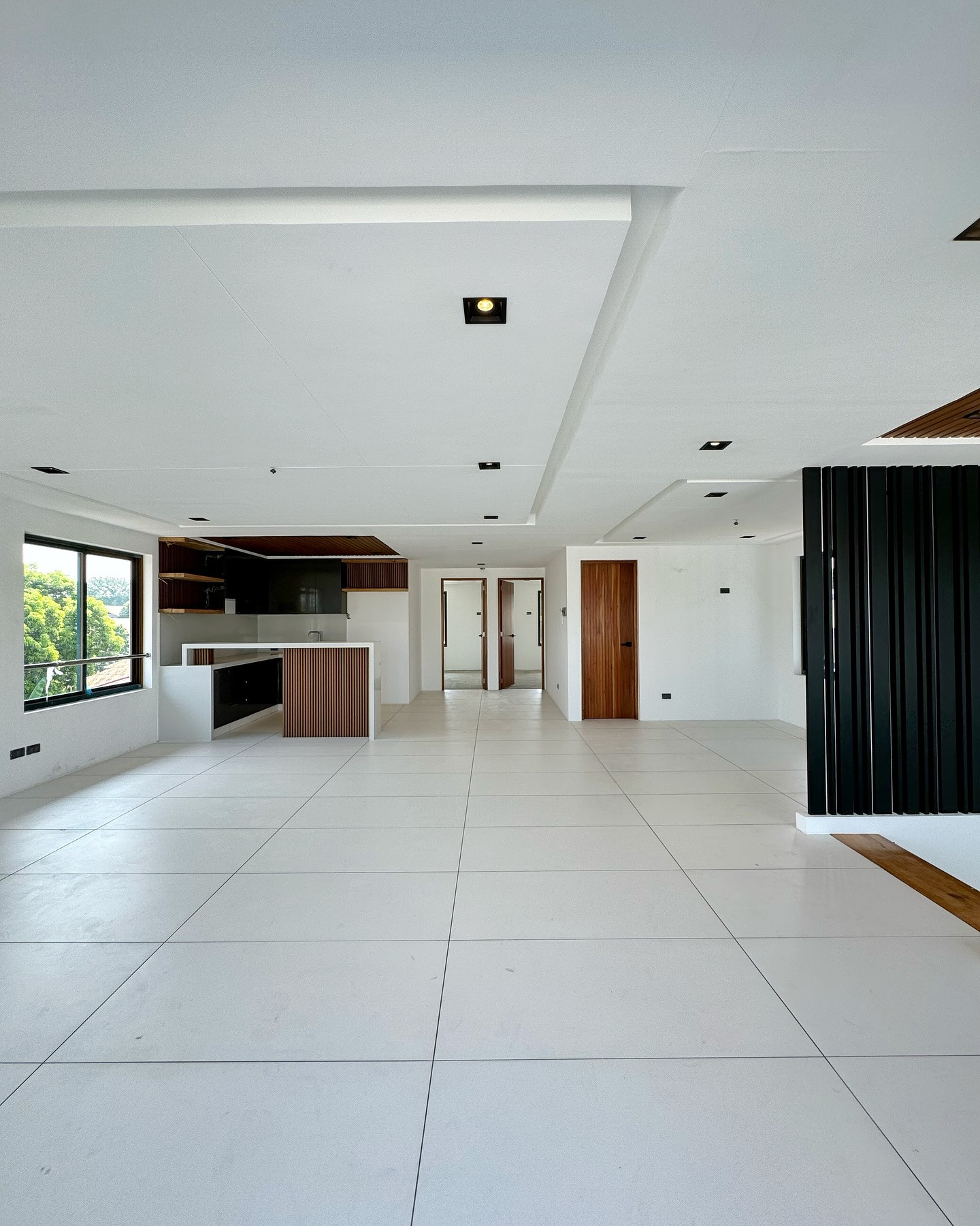 Brand New 3-Storey Modern Contemporary House for Sale photo 5