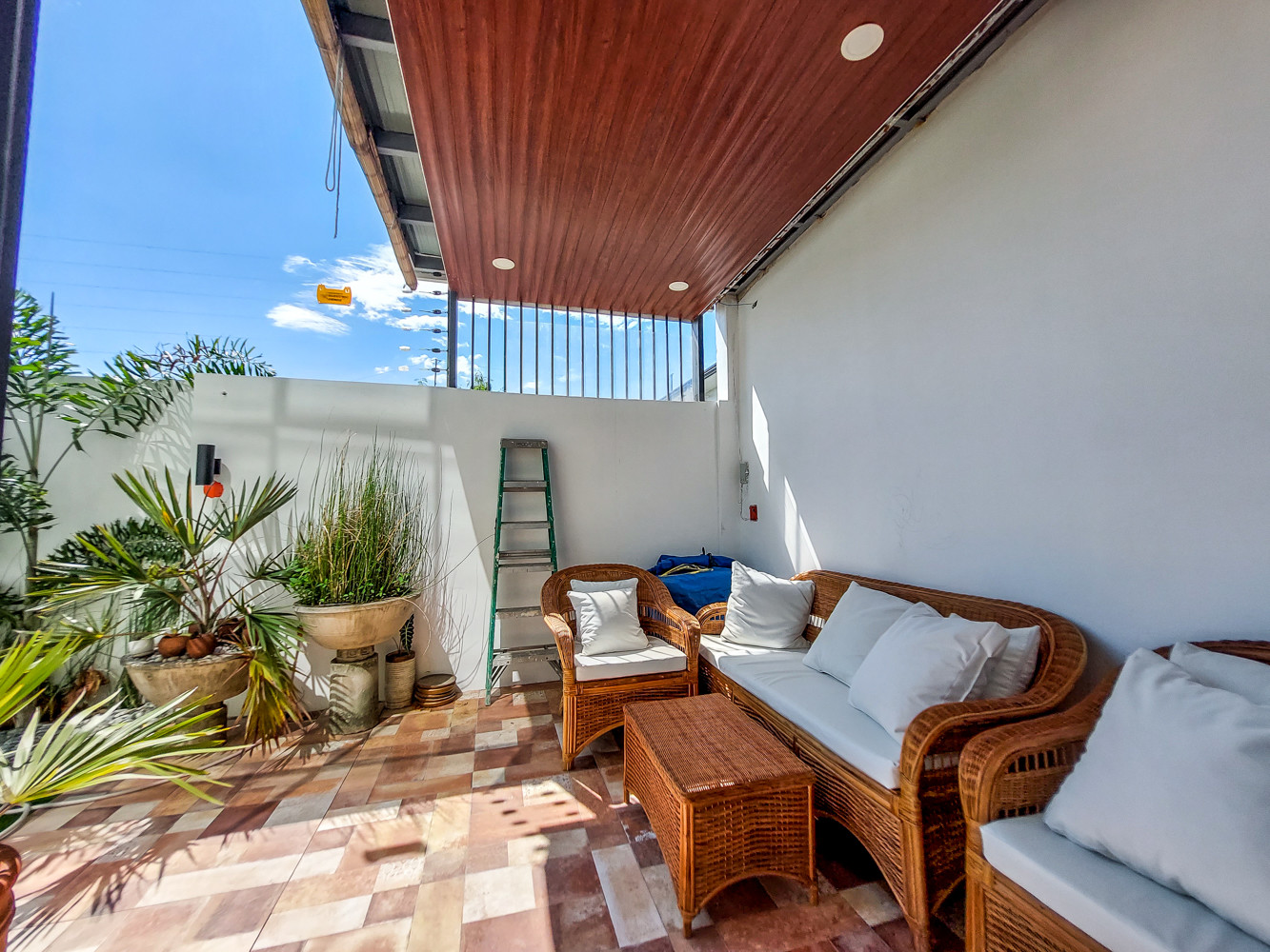 Corner House and Lot for Sale Located in Meadowood Executive Village, Cavite photo 5