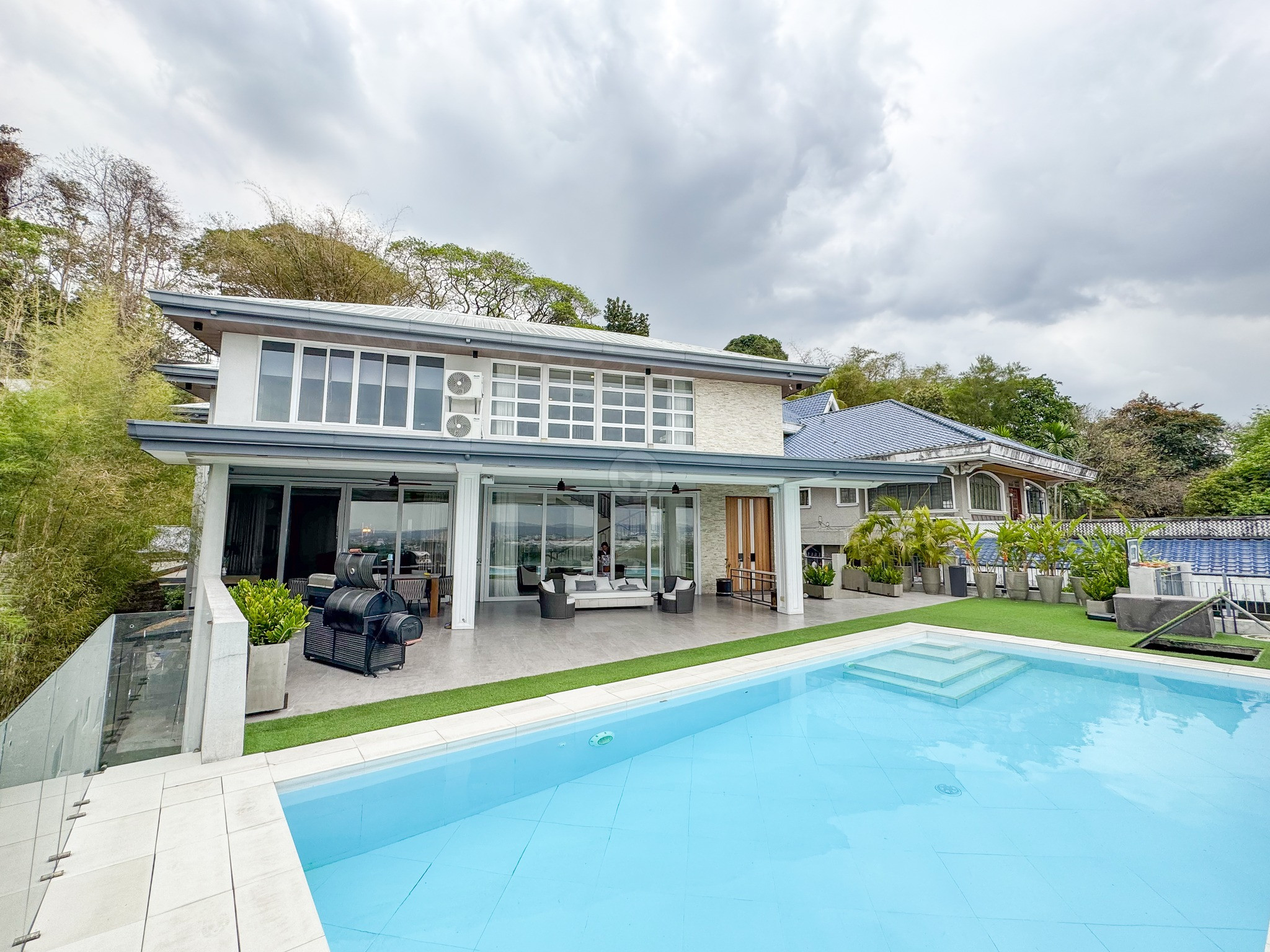 A Rare Gem for Sale in Loyola Grand Villas, Quezon City photo 1