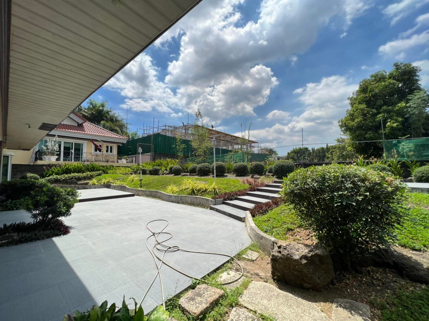 House and lot for sale in Green Meadows, Quezon City photo 2