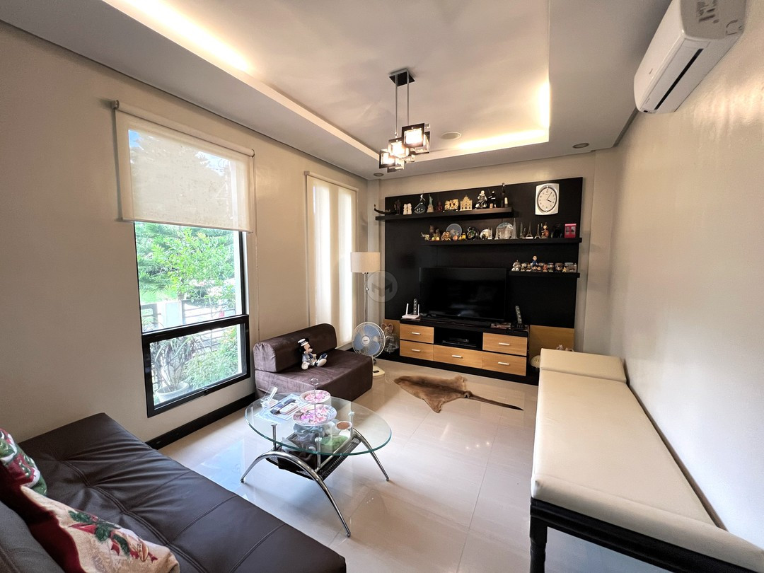 An Awe-Inspiring House and Lot for Sale in Tagaytay City photo 5