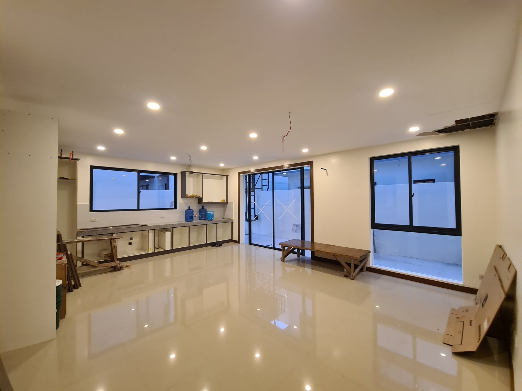 New Modern Home in BF Paranaque: A Real Charmer! photo 2