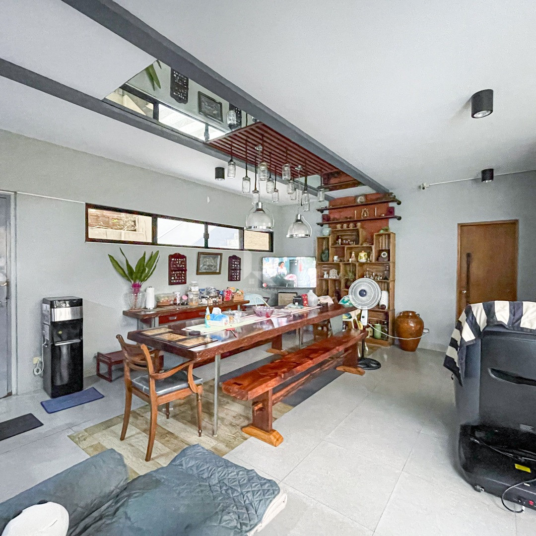 Fully Furnished Pre-Owned House and Lot For Sale in Havila photo 4