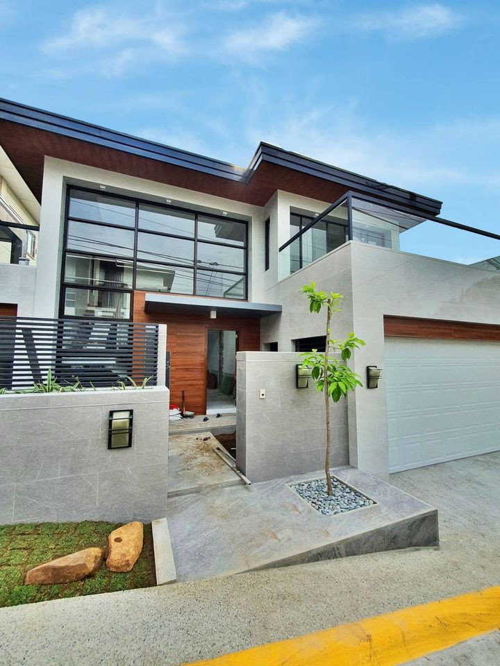 House and Lot for Sale with Pool photo 1