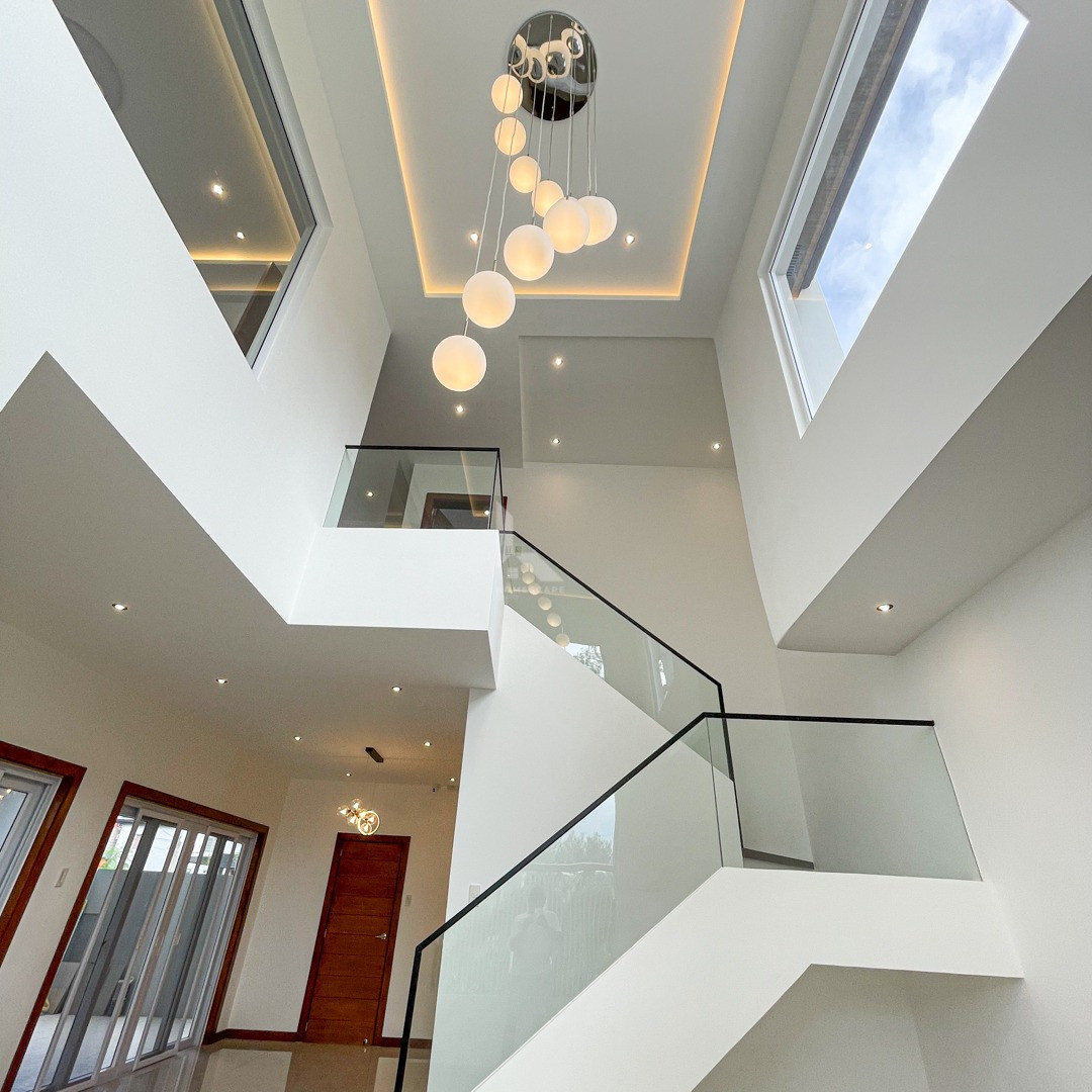 Warm and Cozy Modern Minimalist House and Lot For Sale photo 4