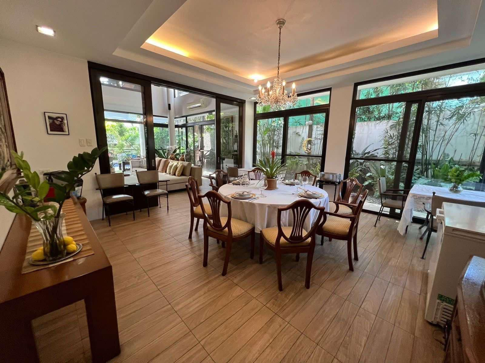A Grand Family Home for Sale in Ayala Alabang. photo 4