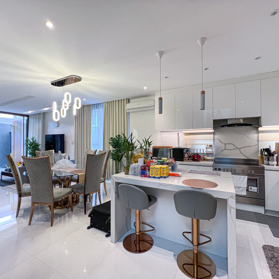 Stunning Modern Contemporary House and Lot for Sale photo 3