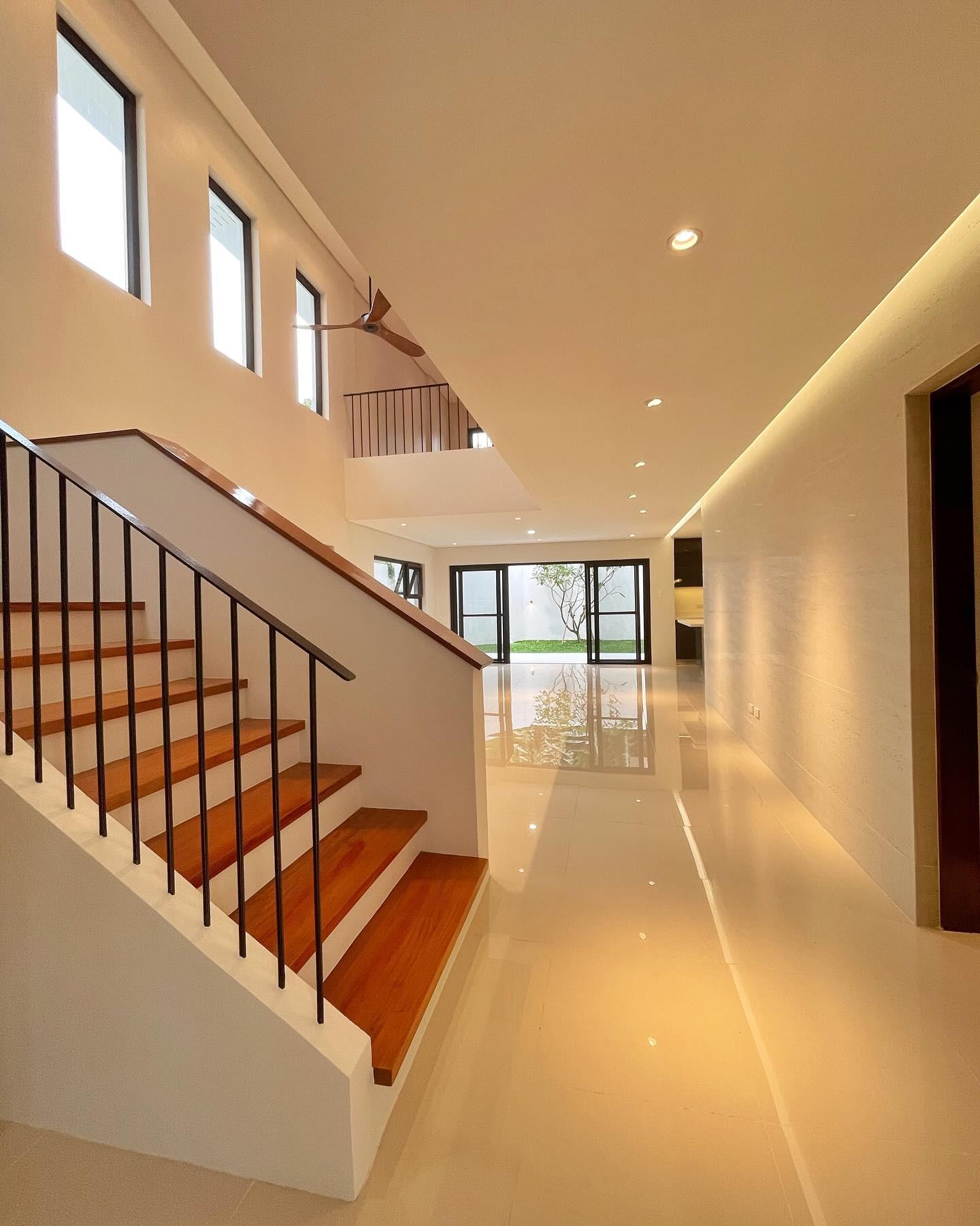 Brand New Modern Tropical Asian House for Sale photo 4