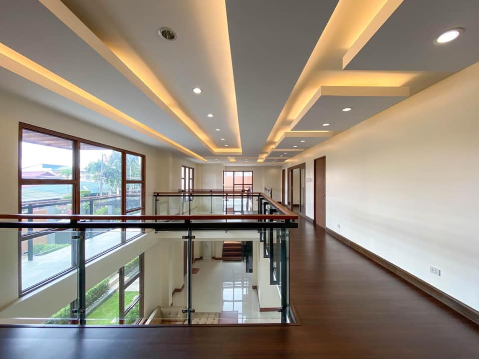 Brand-new Modern House For Sale in BF Homes Northwest photo 5