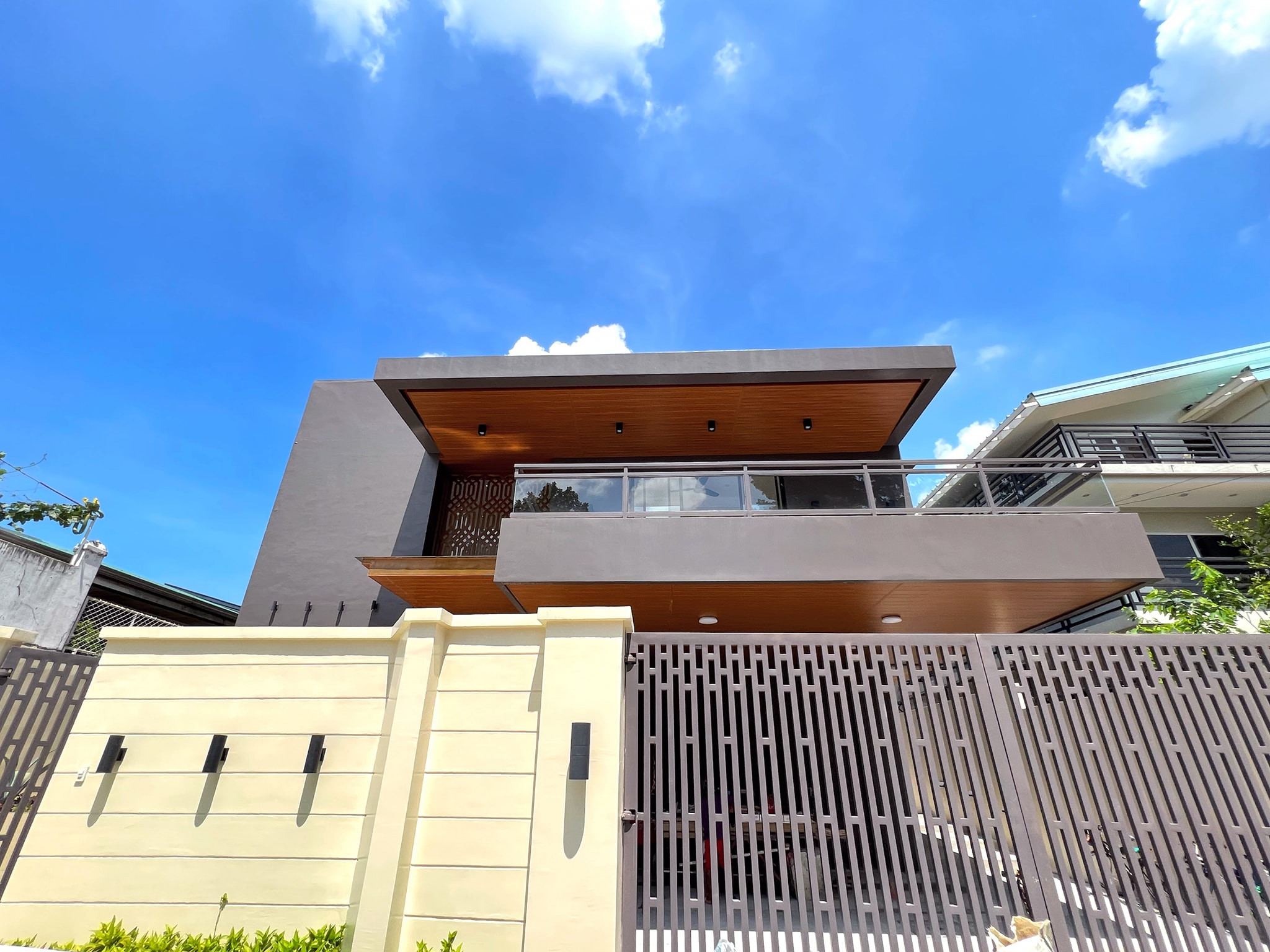 Delightful Pristine House and Lot for Sale In Don Jose Heights photo 1