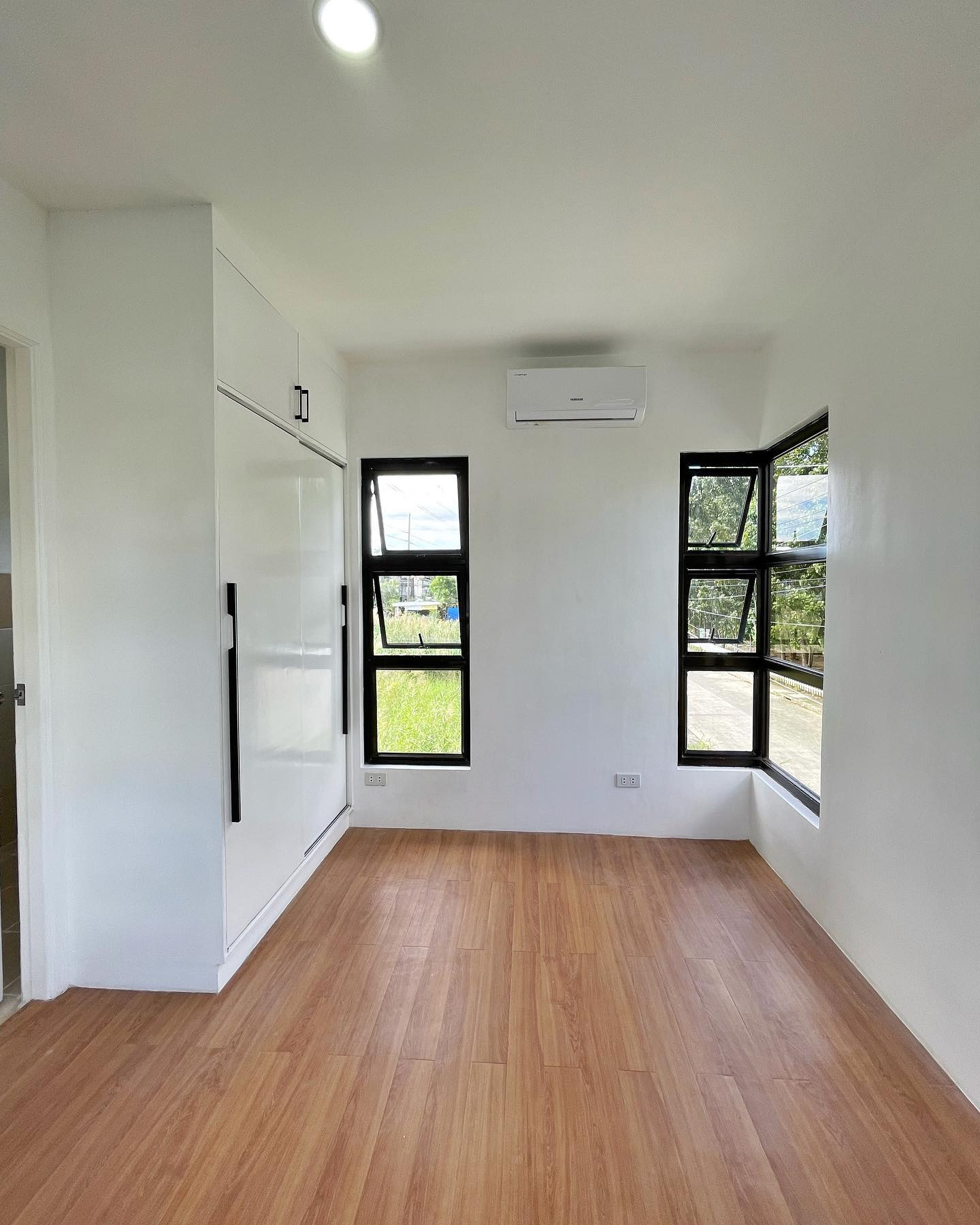 Brand New 2-Storey House for Sale in Greenwoods Executive Village photo 2