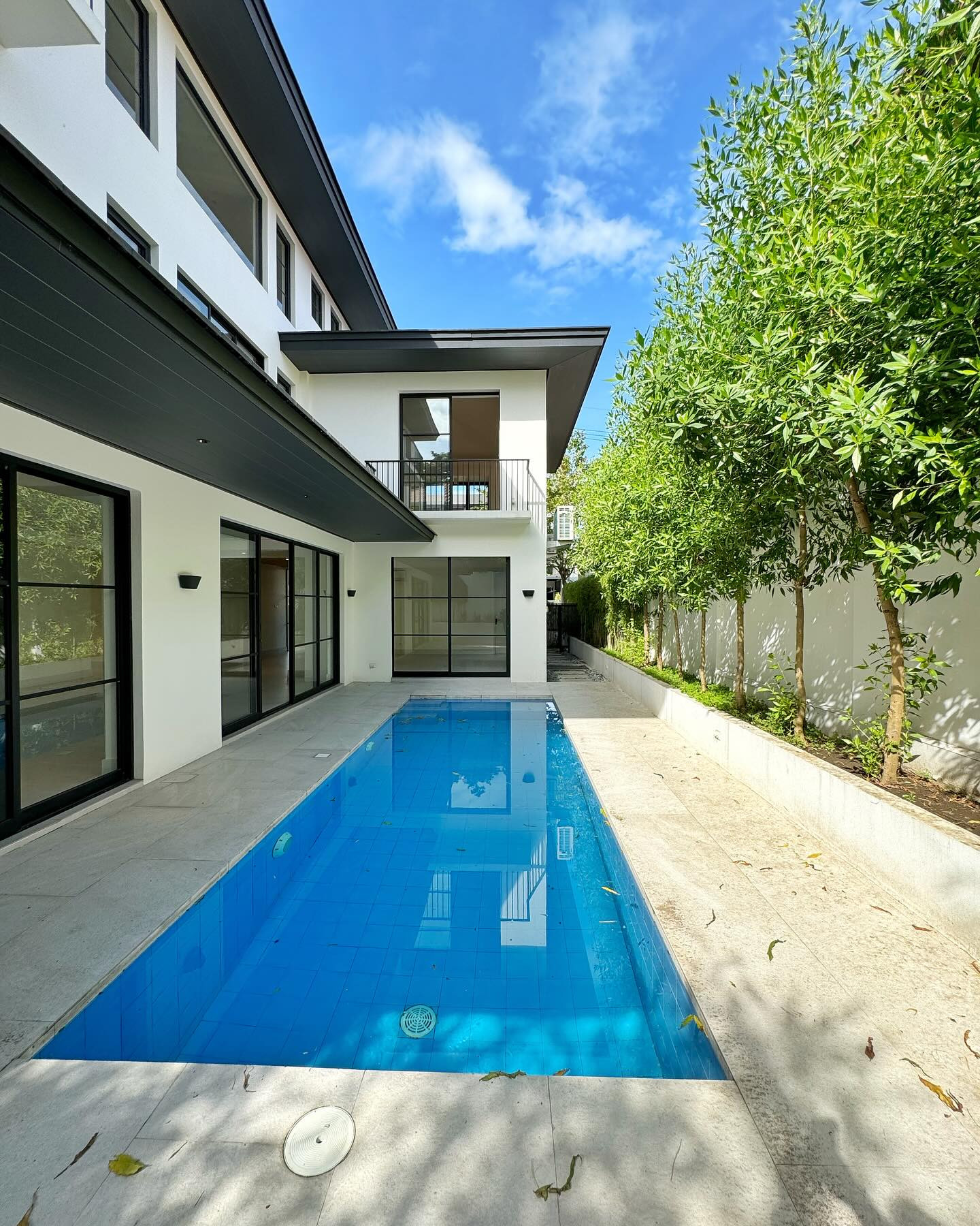 Brand New Modern House for Sale in Ayala Alabang Village photo 2