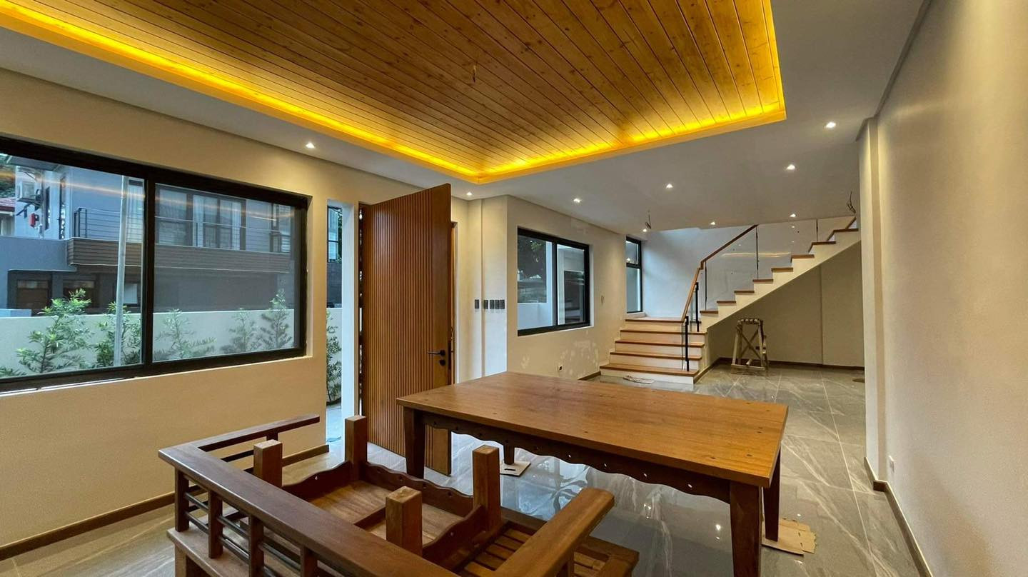 Modern House in Filinvest East, Cainta, Rizal photo 2