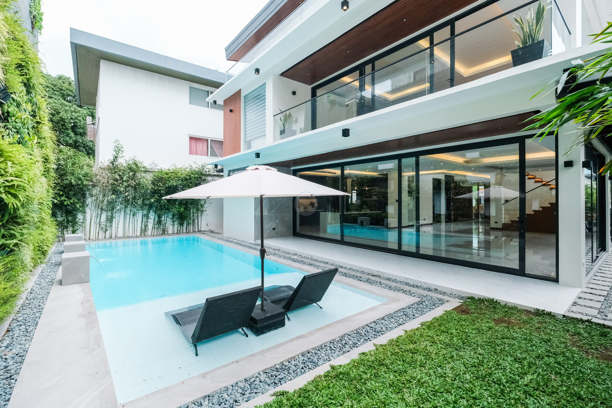 Secure this Contemporary Brand-New House in Alabang photo 1