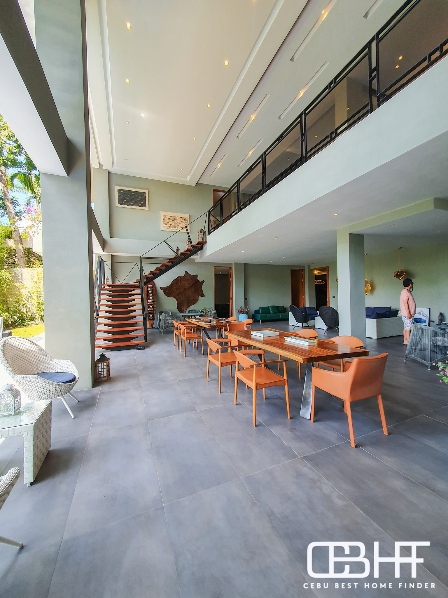 Very well Furnished Modern Luxury House & Lot for Sale photo 4