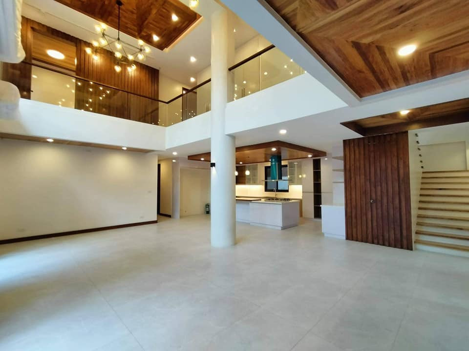 3 Storey Ayala Alabang Village House For Sale photo 3