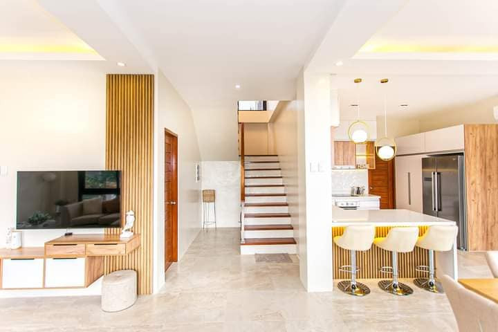 House for Sale photo 5