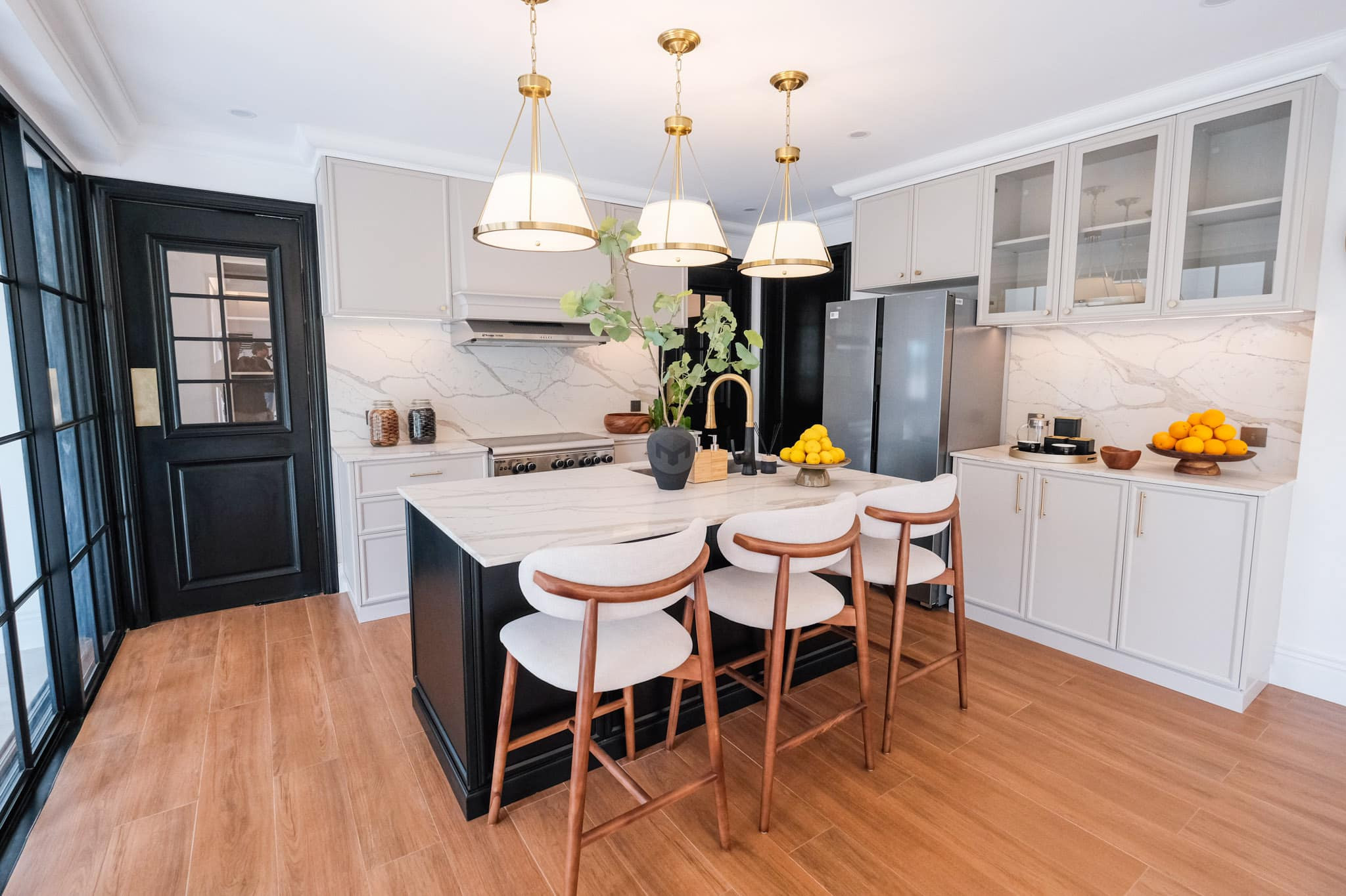 An Elegant Timeless House and Lot for Sale photo 5
