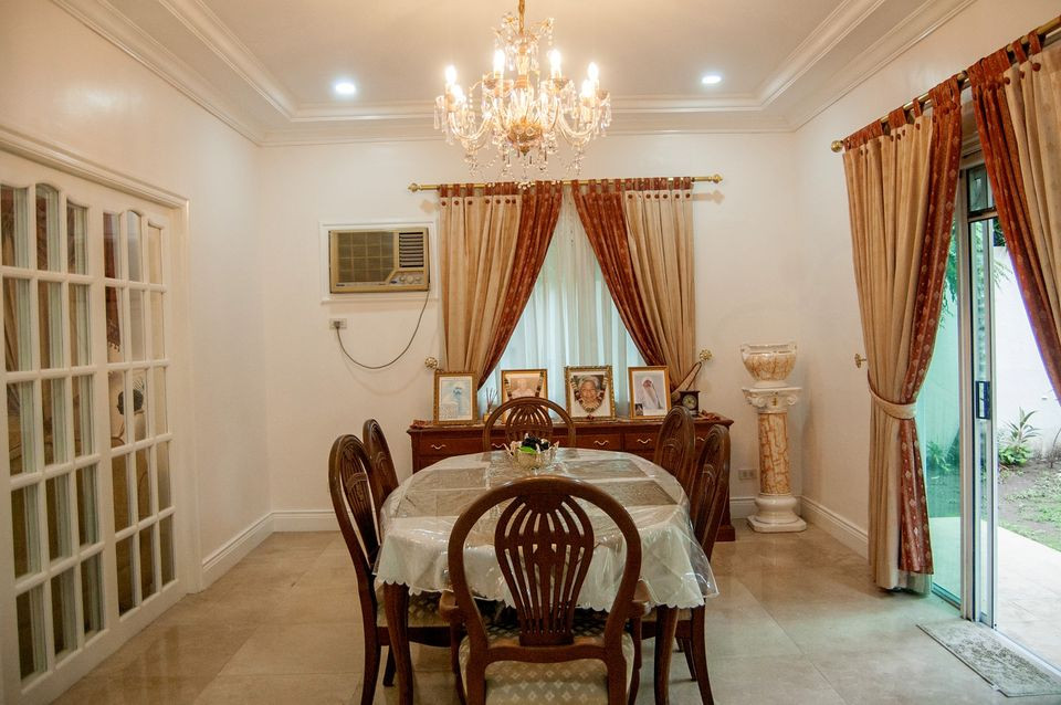 4BR HOUSE AND LOT FOR SALE AT HILLSBOROUGH ALABANG VILLAGE photo 4