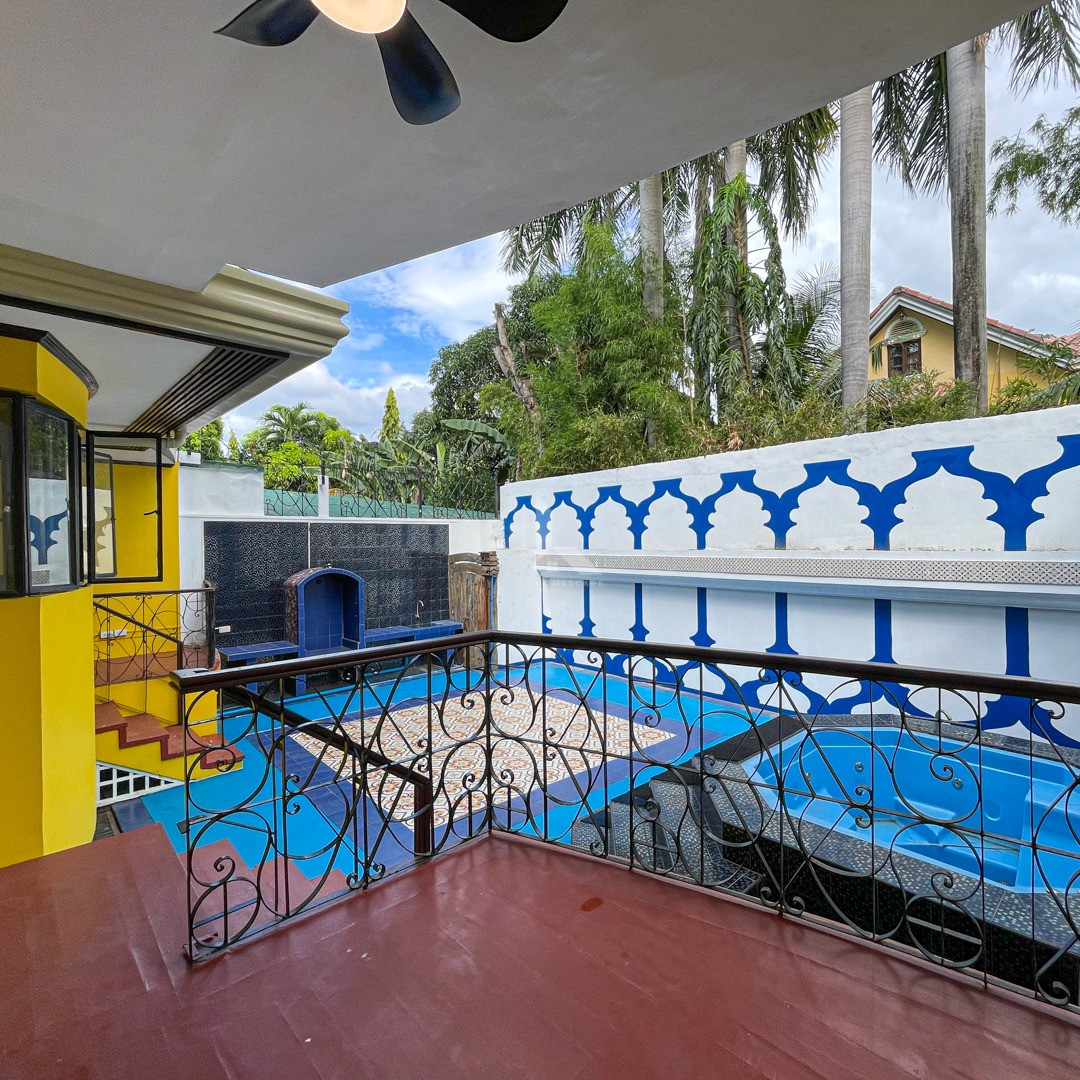 Classy Contemporary House and Lot For Sale in Merville Park, Paranaque City photo 1