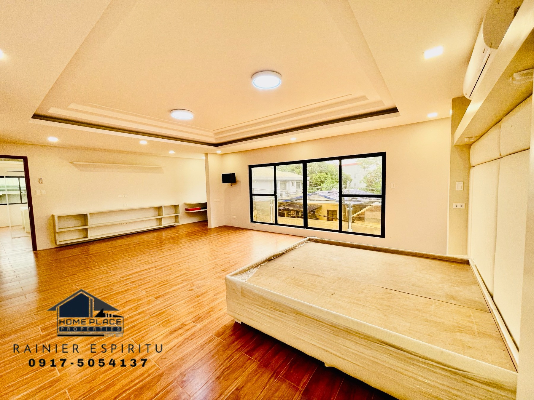 Extravagant Modern Brand New House & Lot for Sale photo 4