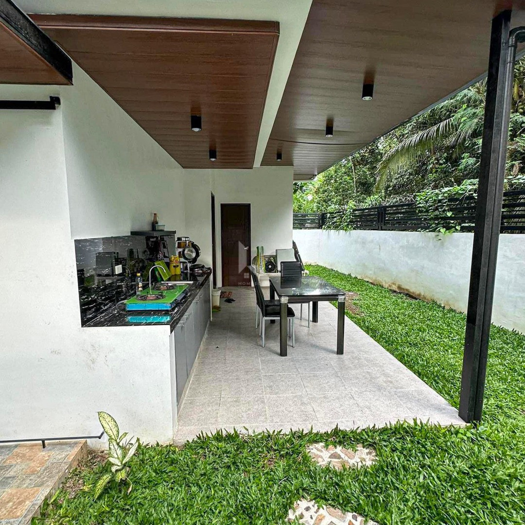 Furnished Modern Contemporary House and Lot For Sale photo 3