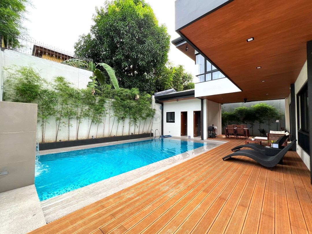 Refined Contemporary House and Lot for Sale photo 2