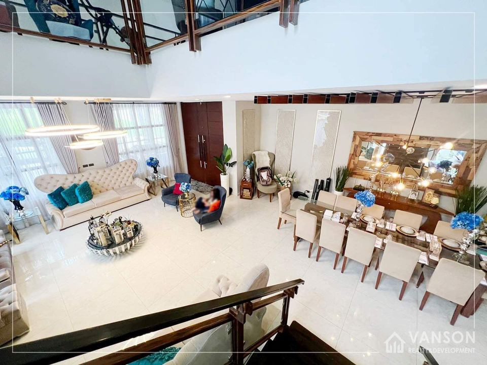PORTFINO HEIGHTS HOUSE WITH POOL photo 3