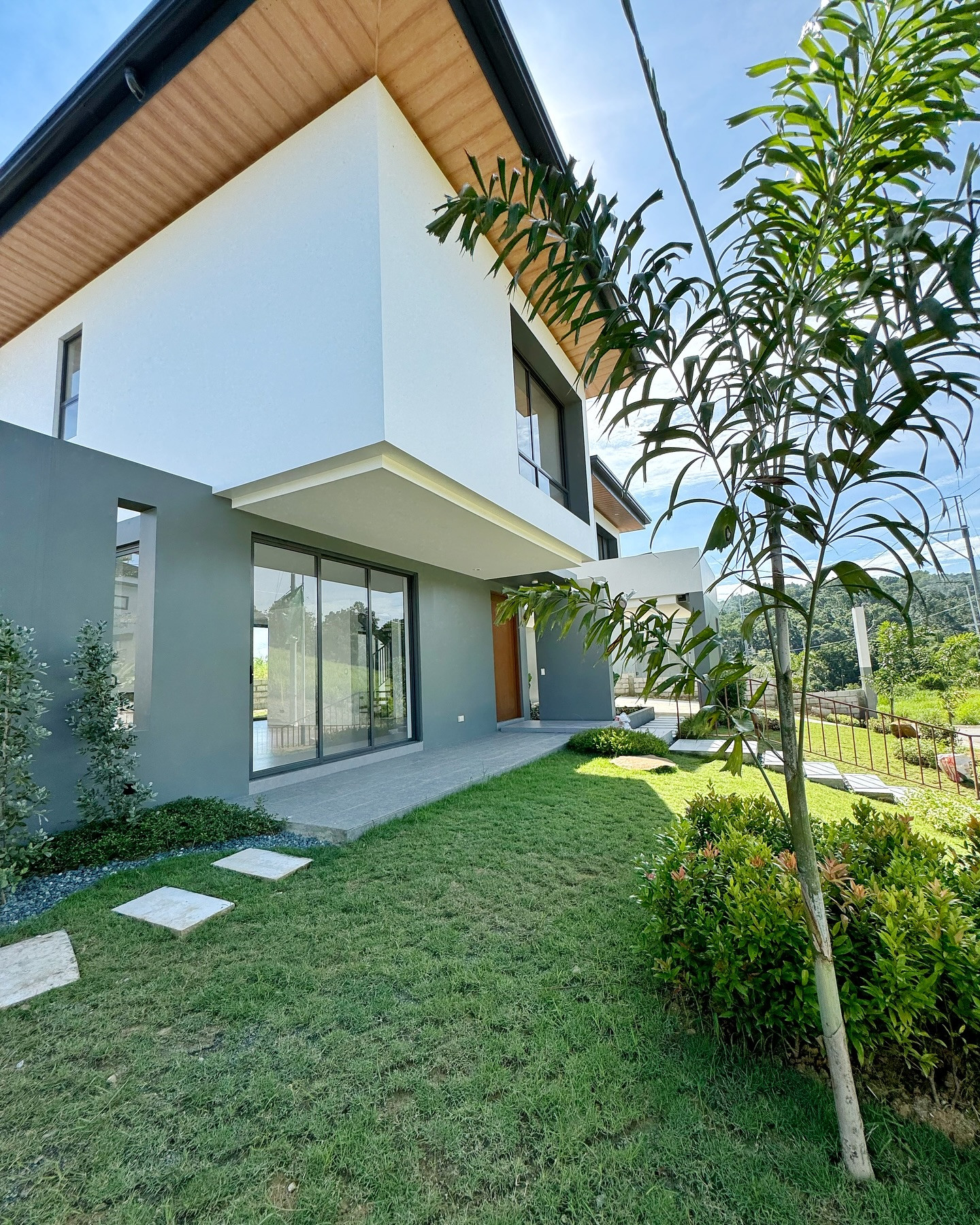 Brand New Modern House and Lot for Sale in The Perch, Sun Valley photo 2
