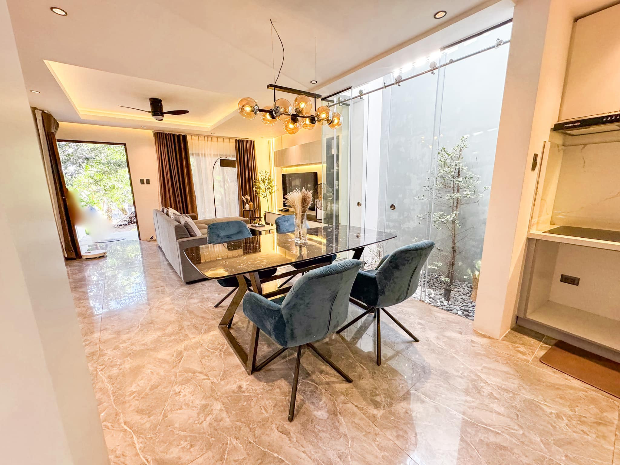 Astounding 4 Bedroom House and Lot for Sale in Kingsville Royale, Antipolo photo 2