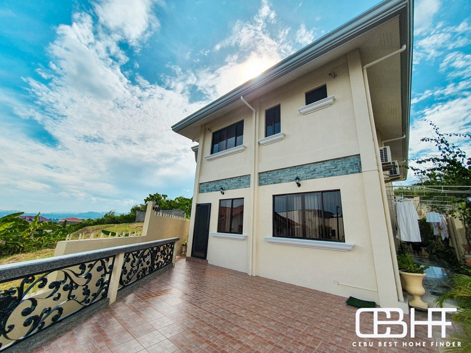 Fully Furnished  Contemporary House & Lot for Sale in Cebu Royale Estate photo 3
