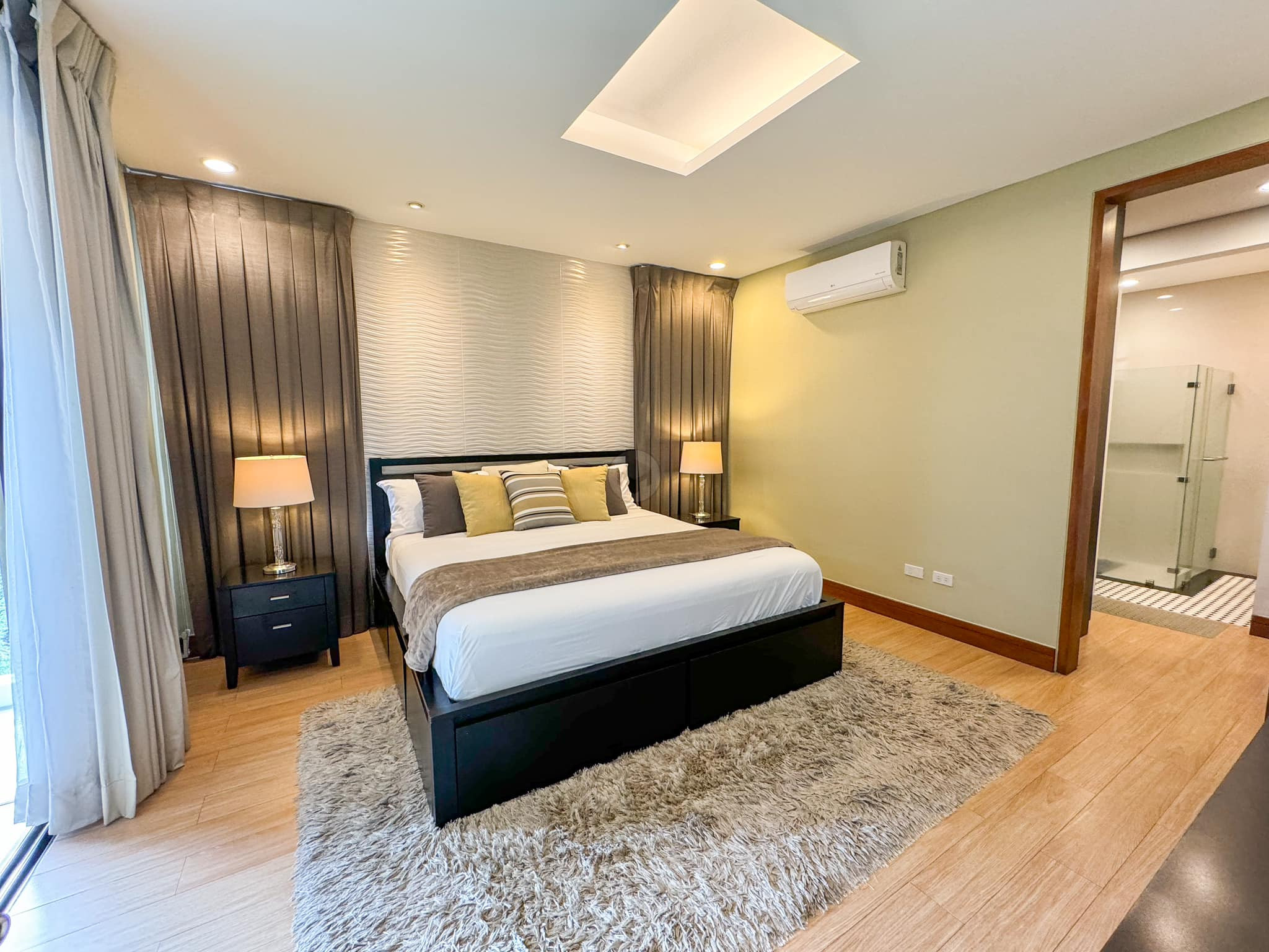 An Elegant 4 Bedroom House and Lot for Sale in Filinvest Heights, Quezon City photo 4
