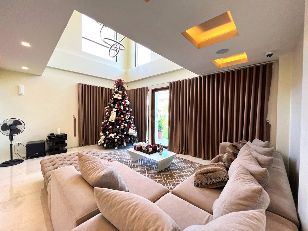 A Pleasant and Warm House and Lot for Sale photo 4