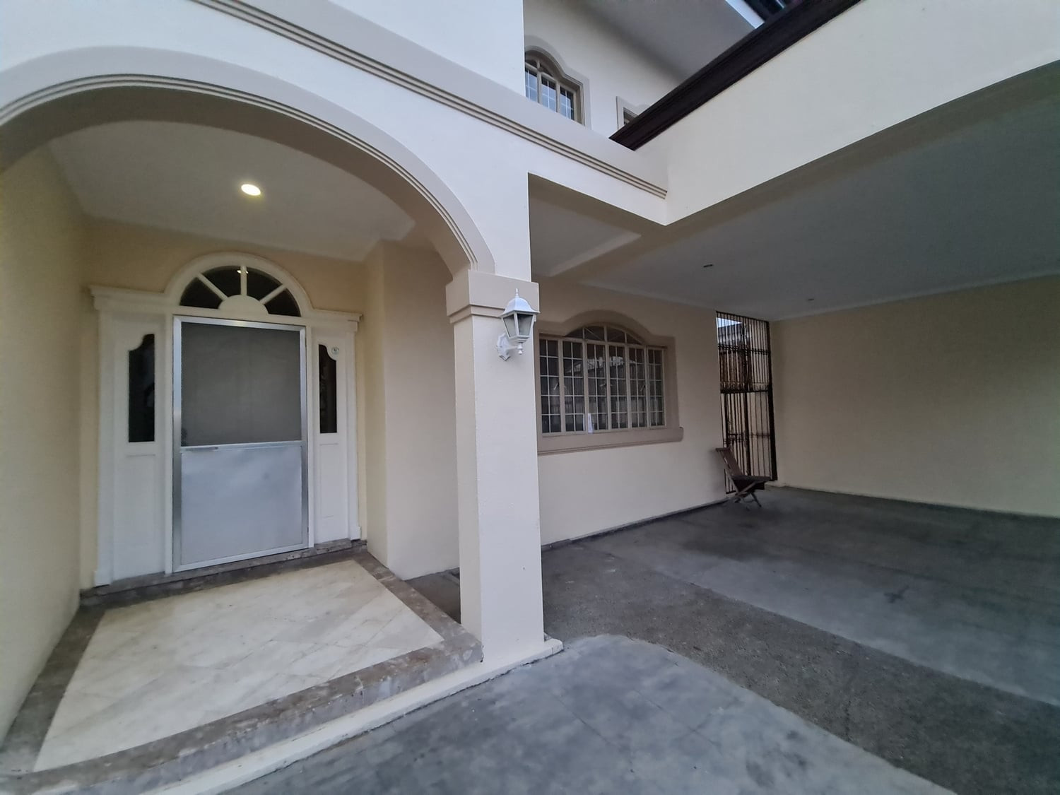 Massive Victorian Corner House For Sale in Pilar Village photo 3