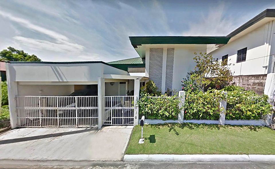 Merville Park Subdivision 5 Bedroom House with Garden For Sale photo 1