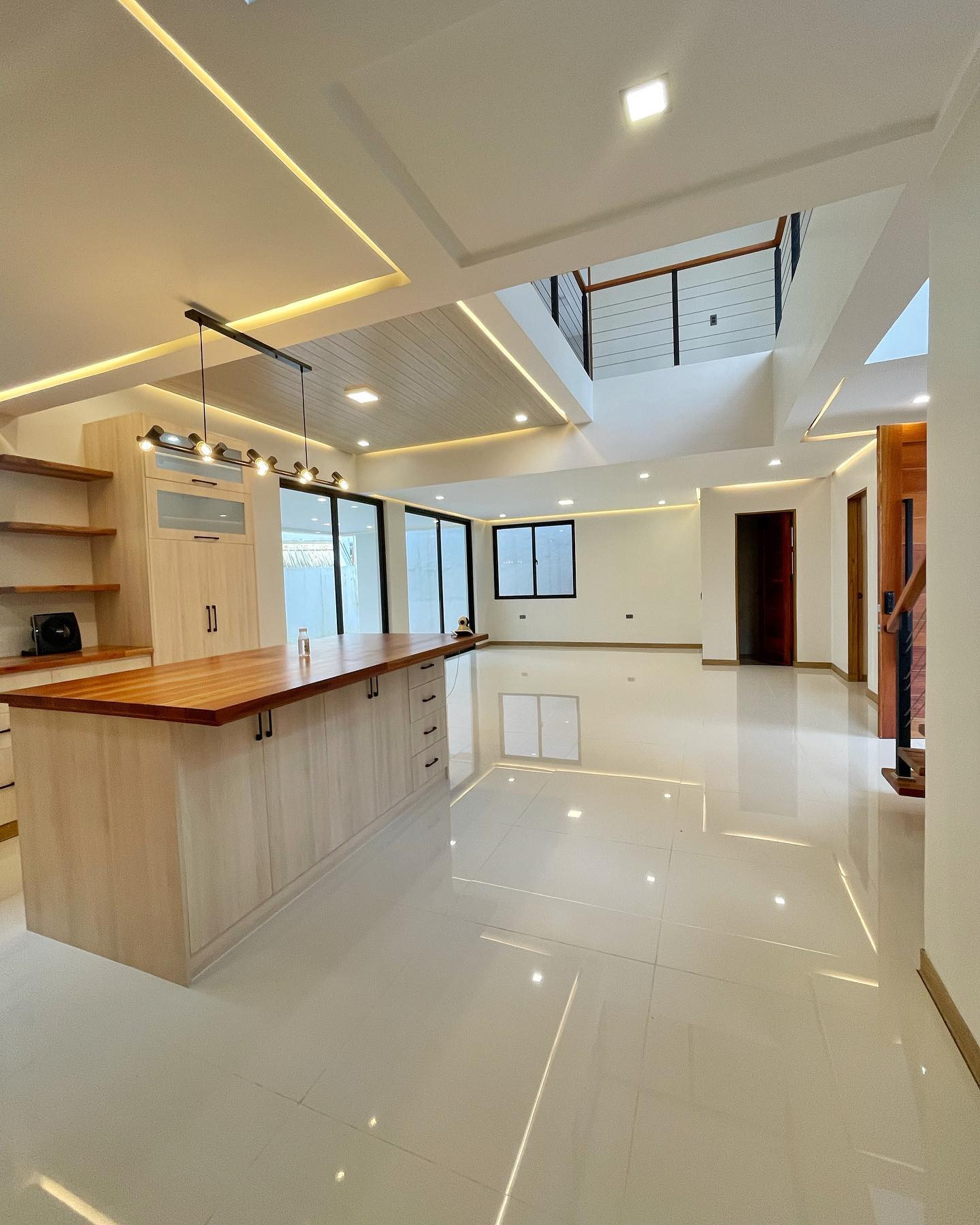 Brand New Modern Industrial House for Sale in Filinvest 2 Batasan Quezon City photo 5
