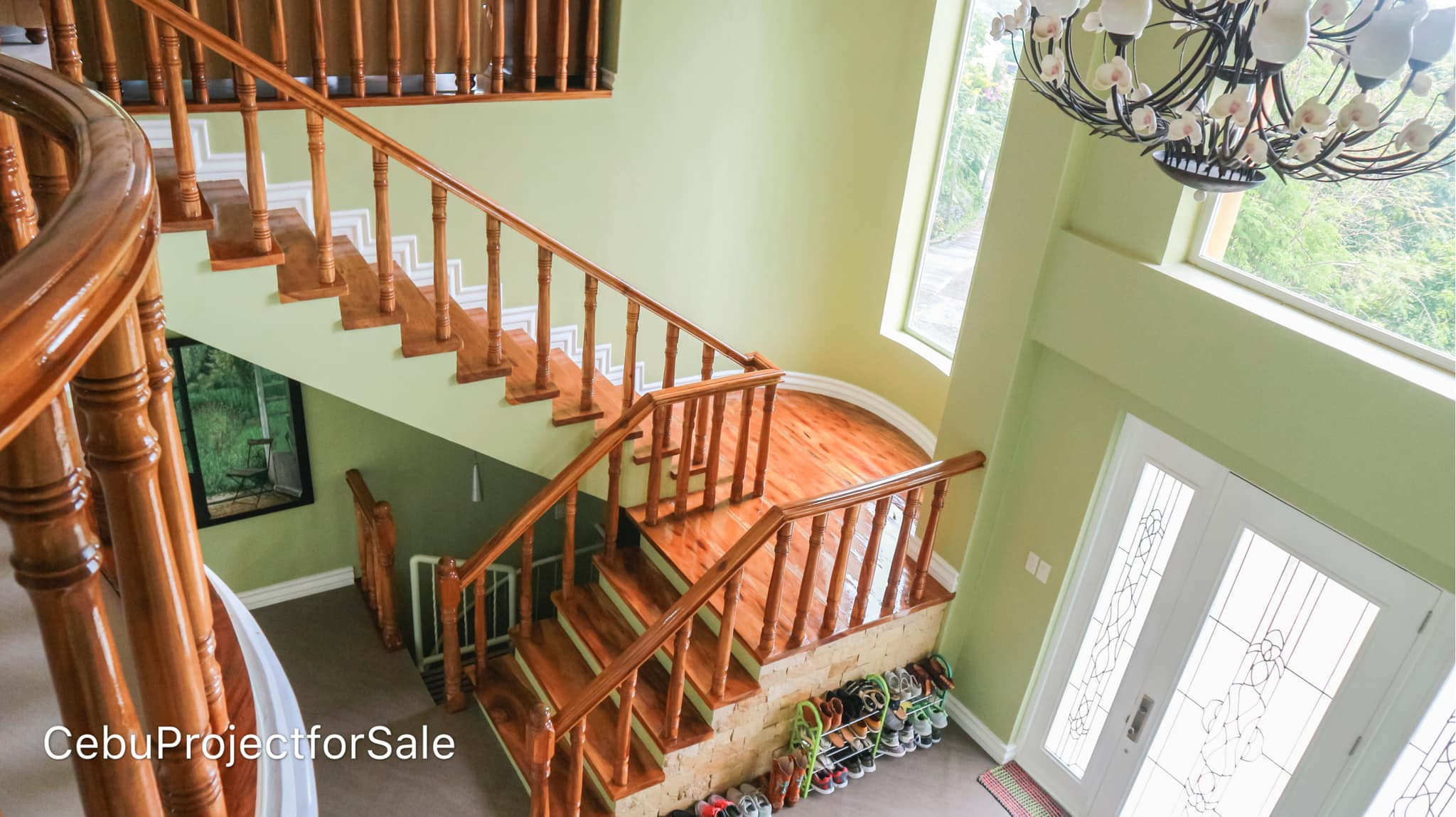 3 Story Single Detached House photo 2