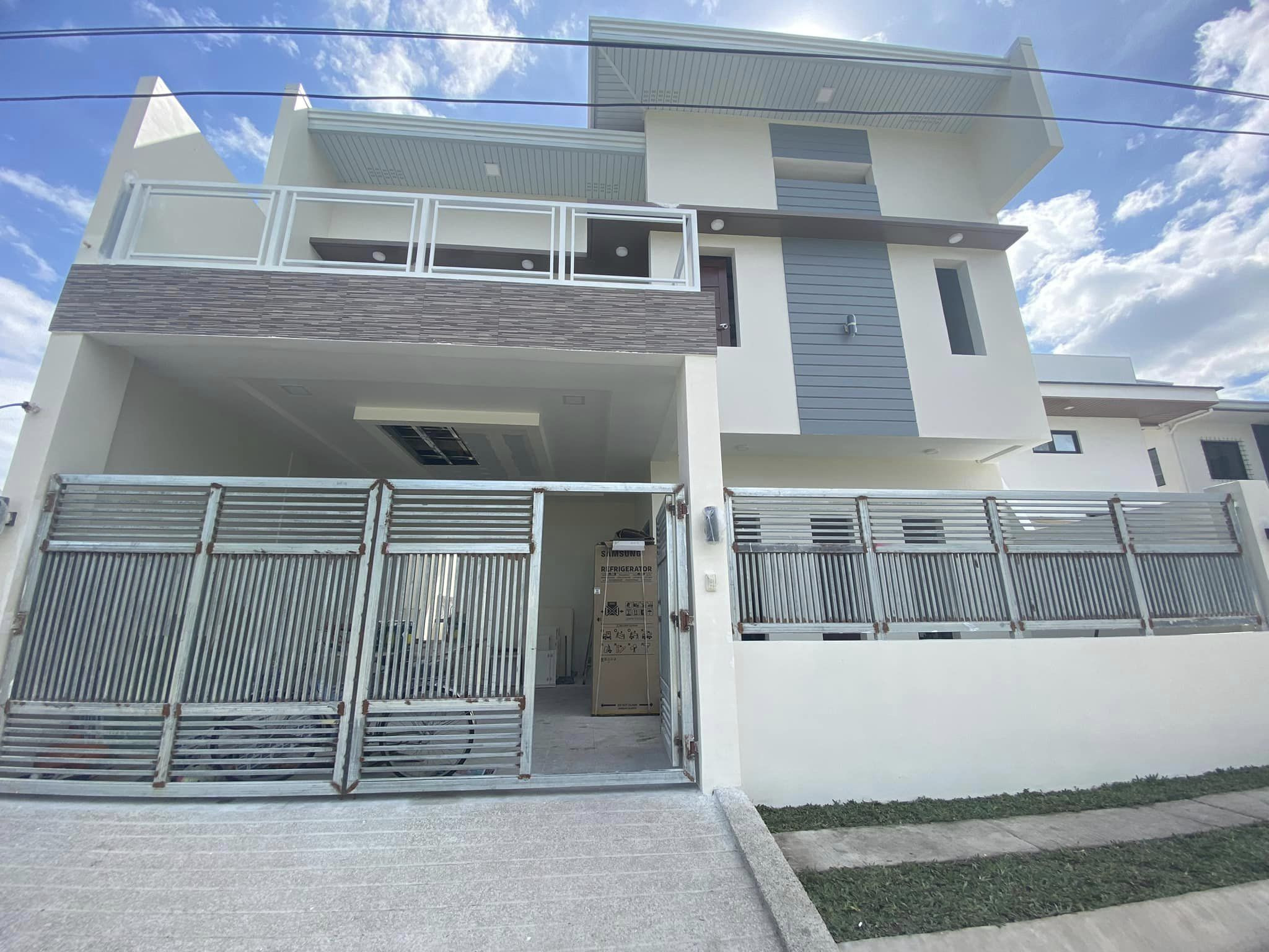 Pre selling two storey house and lot for sale photo 1