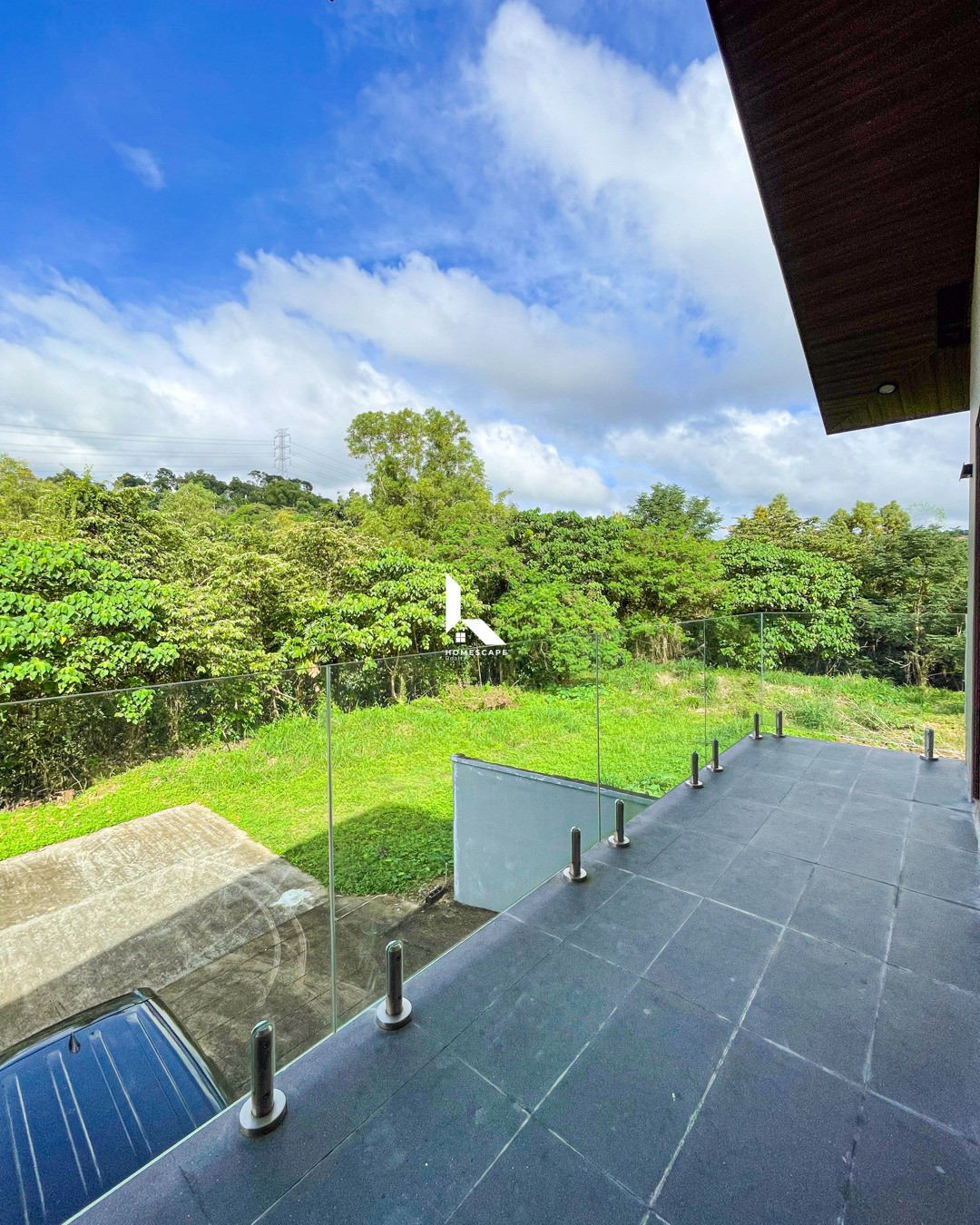 Elegant Modern Contemporary House and Lot photo 2