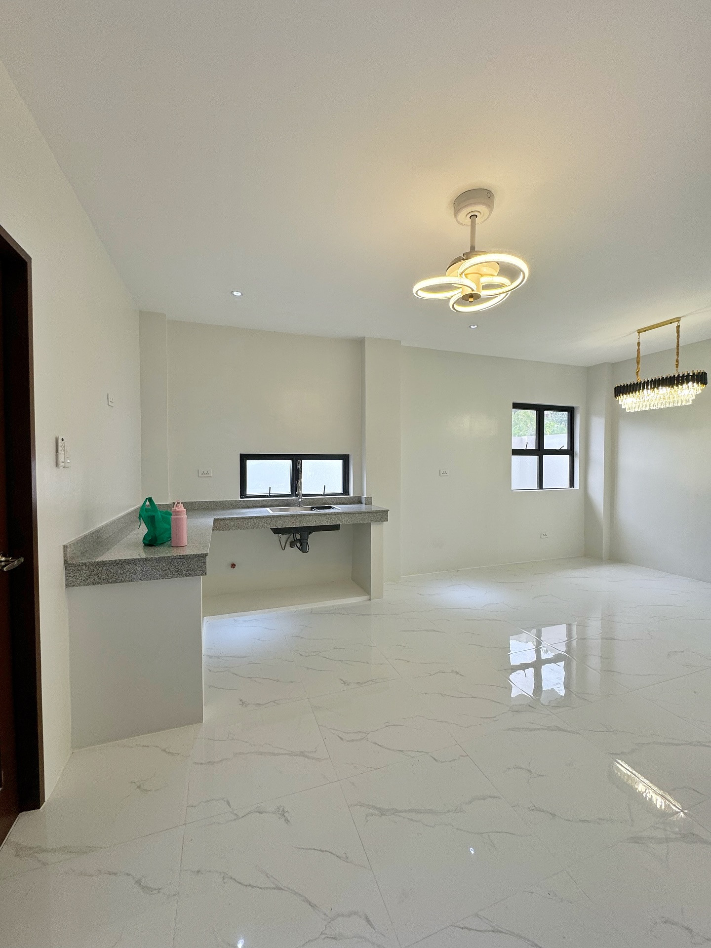 Brand New Modern House for Sale near Filinvest photo 4