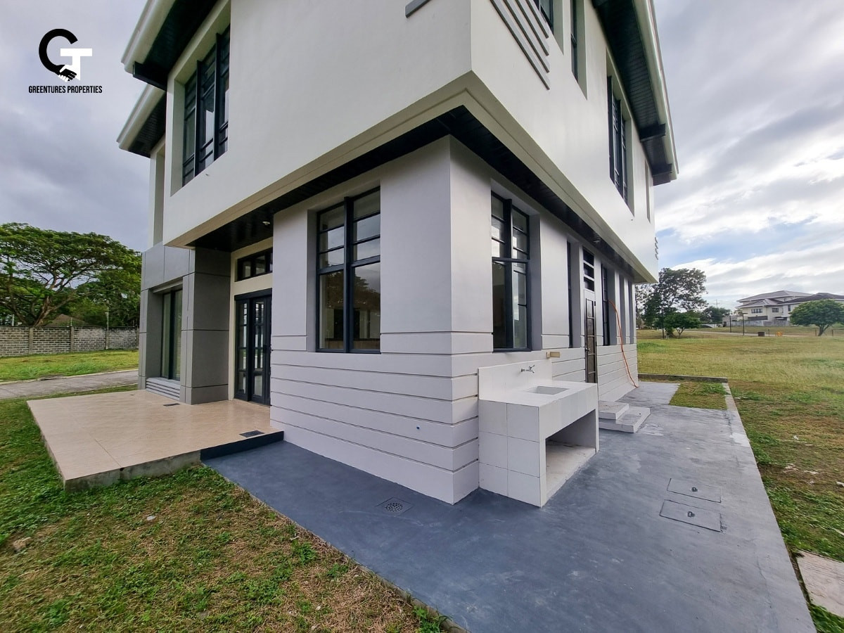 Japanese Zen Theme Mansion House and Lot For Sale photo 3