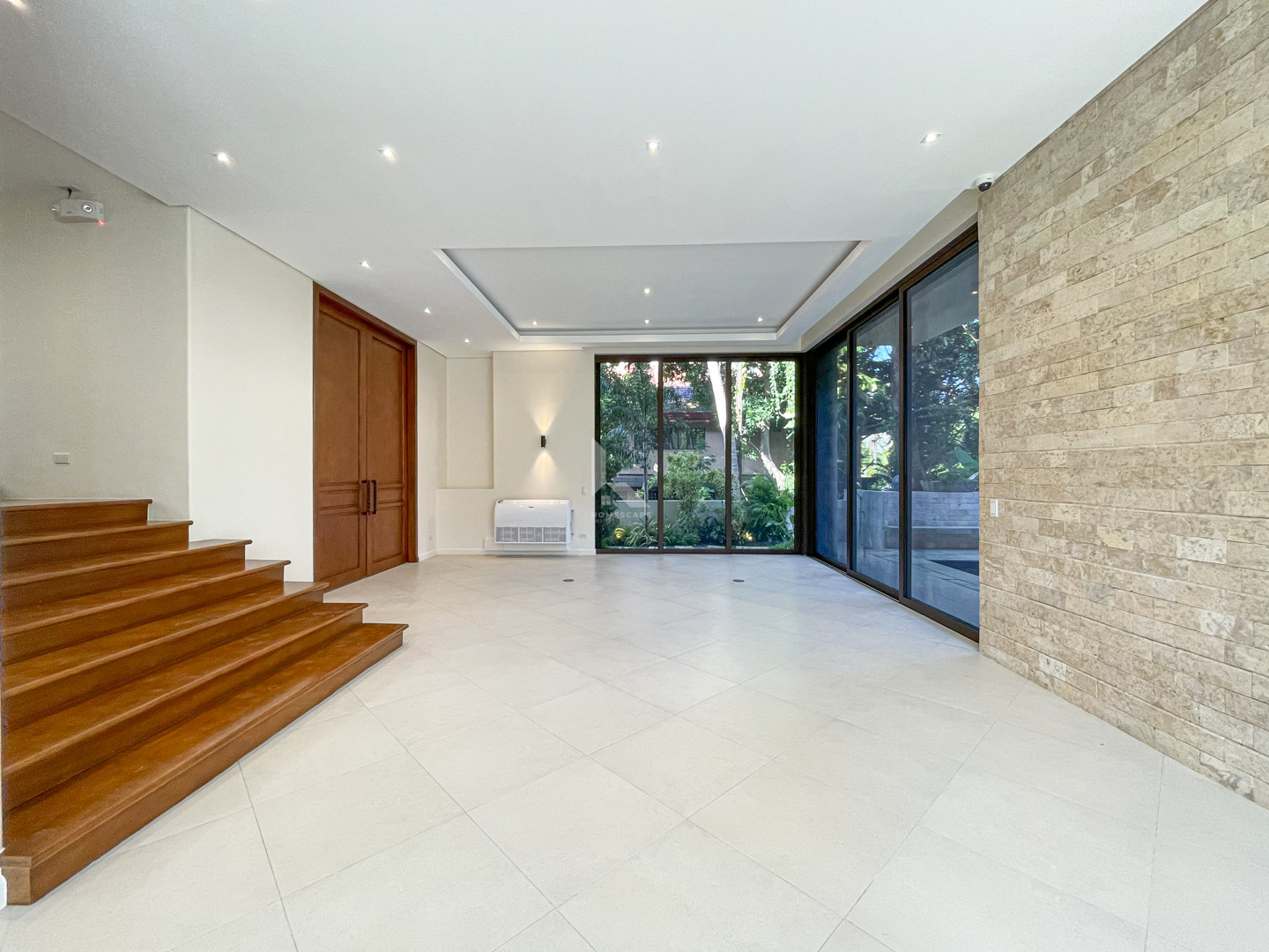 Astounding Modern Mediterranean House and Lot For Sale in Ayala Alabang Village photo 3