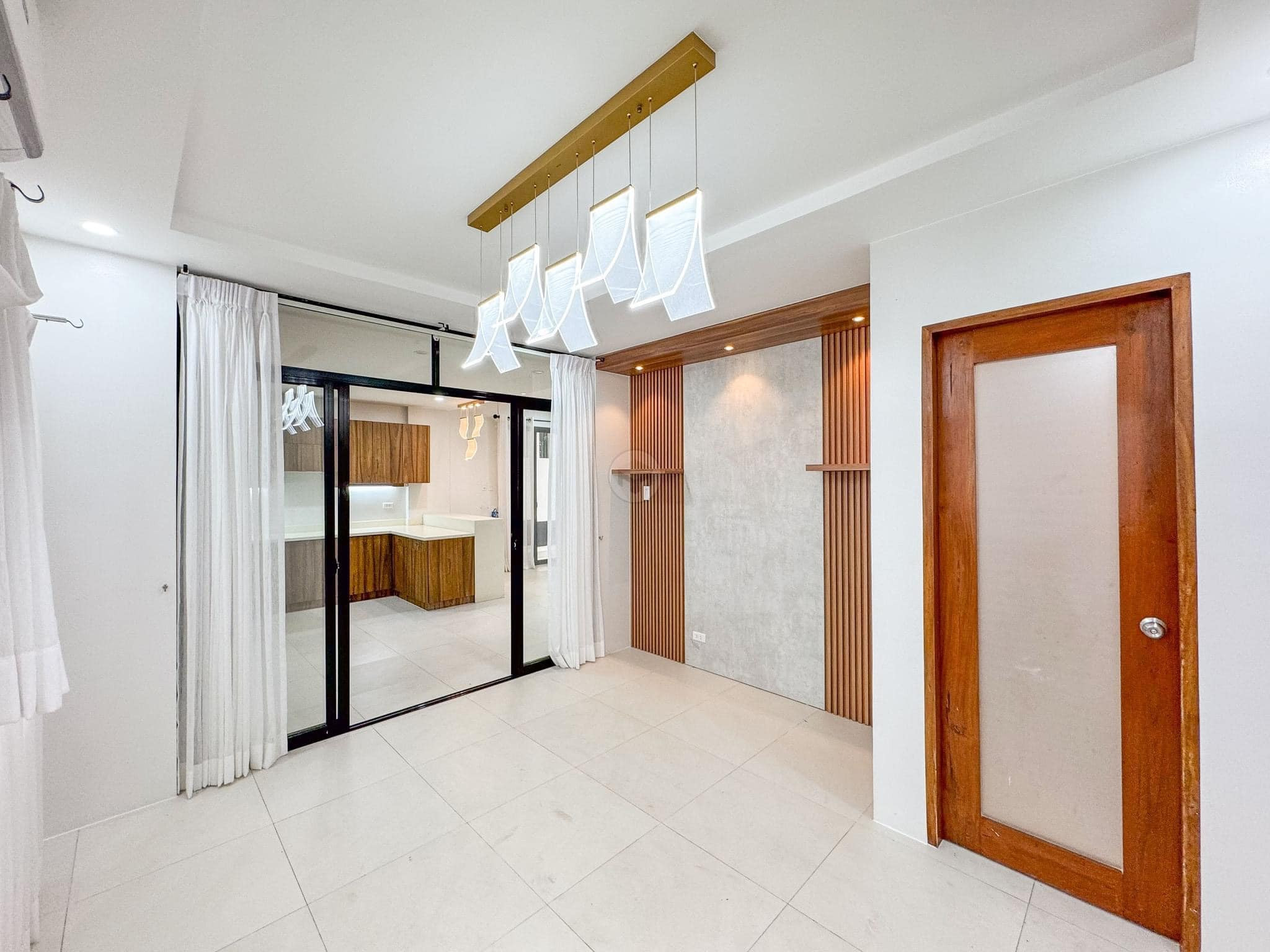 A Magnificent 3 Bedroom Duplex for Sale in BF Homes photo 4