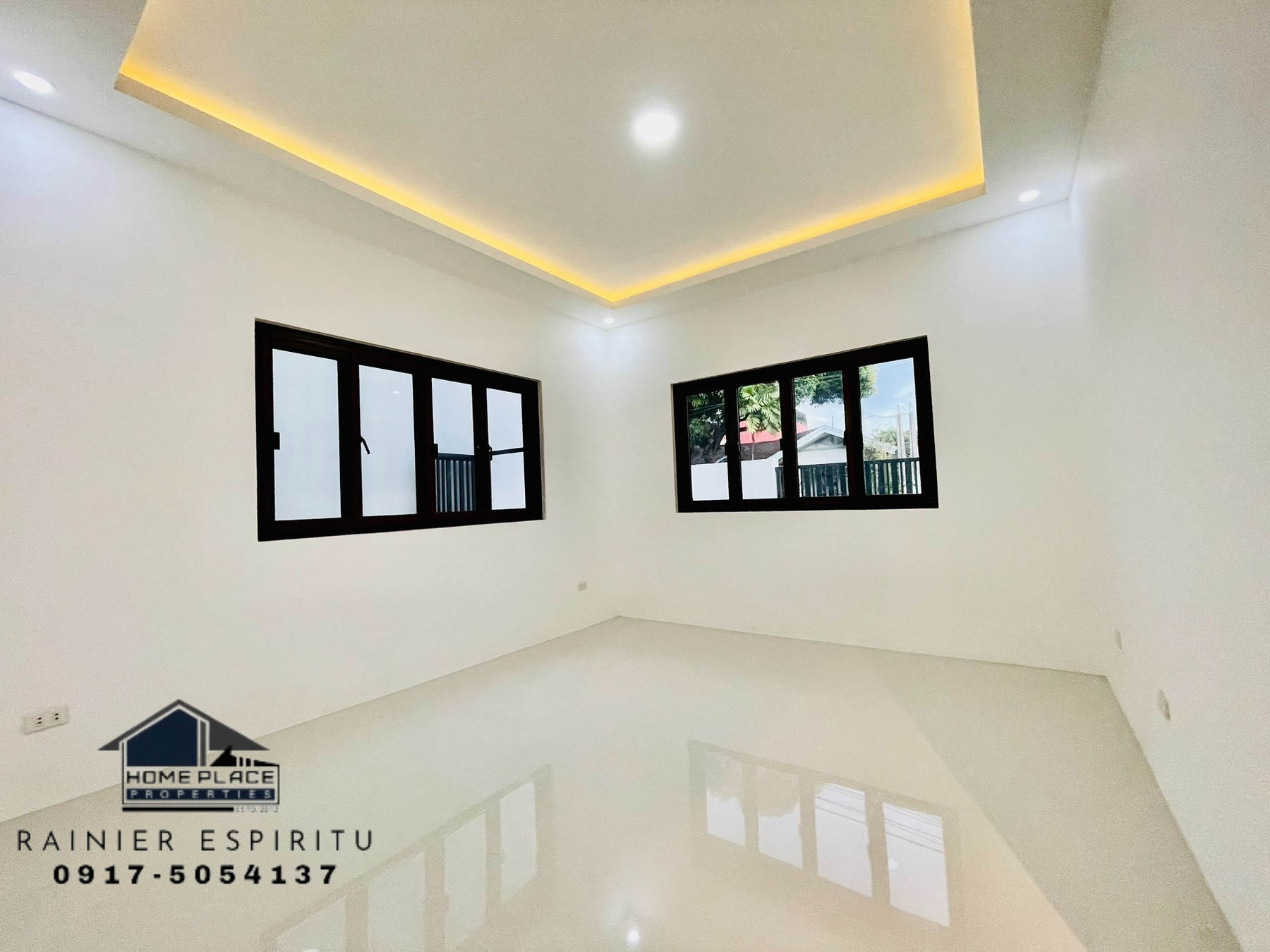 Glamorous Brand New 2Storey House and Lot for Sale photo 4